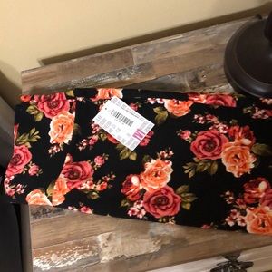 Lularoe Cassie skirt